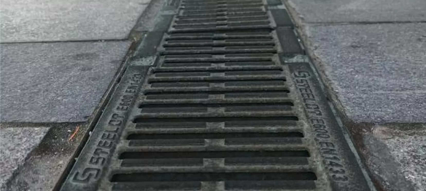 Бетонные лотки SteePro с чугунными решетками в Новой Москве