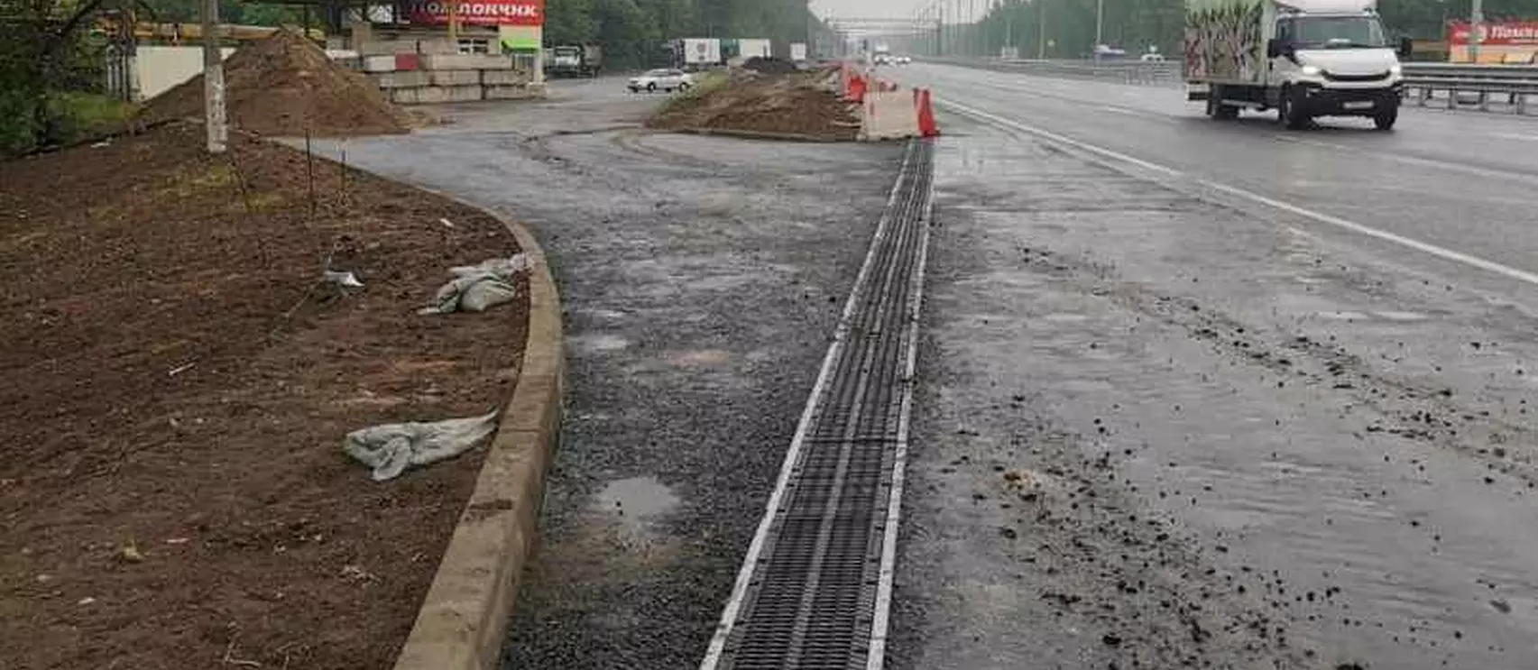 Бетонные водоотводные лотки на Симферопольском шоссе